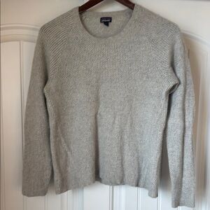 Patagonia women’s L recycled cashmere sweater